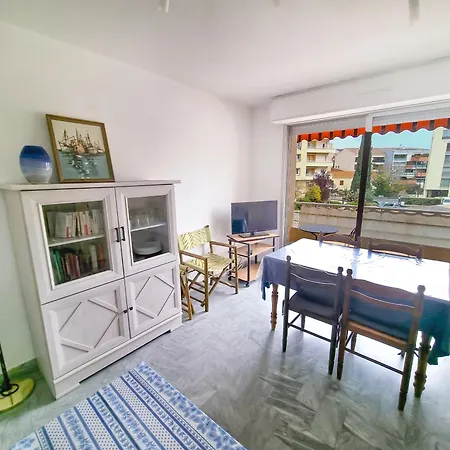 Les Tournesols Apartment Hyeres Exterior photo